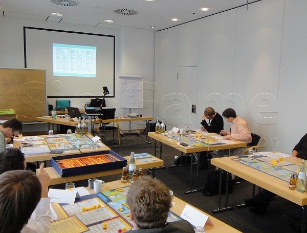 Projektmanagement Seminare Ingenieure Techniker - Projektmanagement Grundlagen Seminare Ingenieure Techniker - Projektmanagement Seminare Ingenieure Techniker Projektmanagement Simulationen Planspiele - Projektmanagement Seminar - Seminare - Projekt Simulation Planspiel - Projekt Simulation Planspiel - TopSim