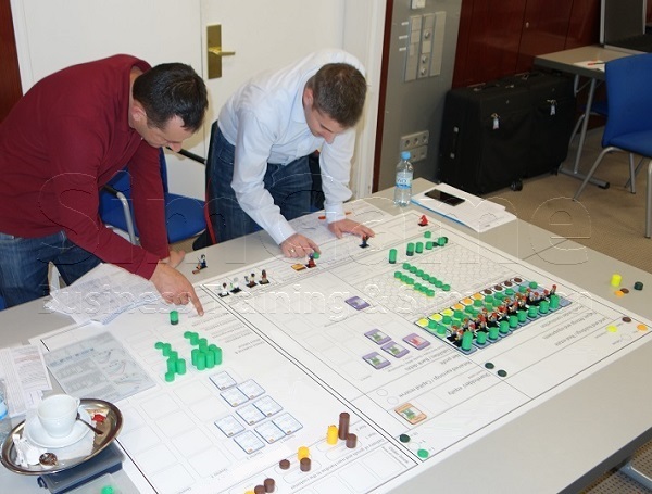 Projektmanagement Seminare Ingenieure Techniker - Projektmanagement Grundlagen Seminare Ingenieure Techniker - Projektmanagement Seminare Ingenieure Techniker Projektmanagement Simulationen Planspiele - Projektmanagement Seminar - Seminare - Projekt Simulation Planspiel - Projekt Simulation Planspiel - TopSim