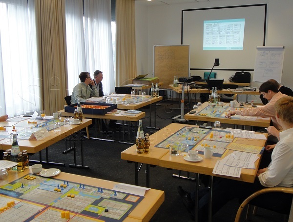 Projektmanagement Seminare Ingenieure Techniker - Projektmanagement Grundlagen Seminare Ingenieure Techniker - Projektmanagement Seminare Ingenieure Techniker Projektmanagement Simulationen Planspiele - Projektmanagement Seminar - Seminare - Projekt Simulation Planspiel - Projekt Simulation Planspiel - TopSim
